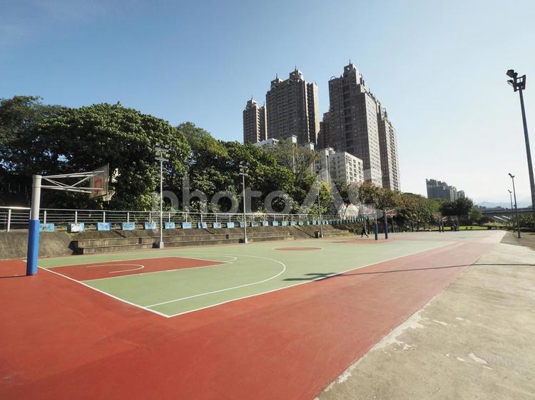 台湾新北市のバスケットコート