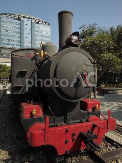台北駅（台北車站）展示汽車