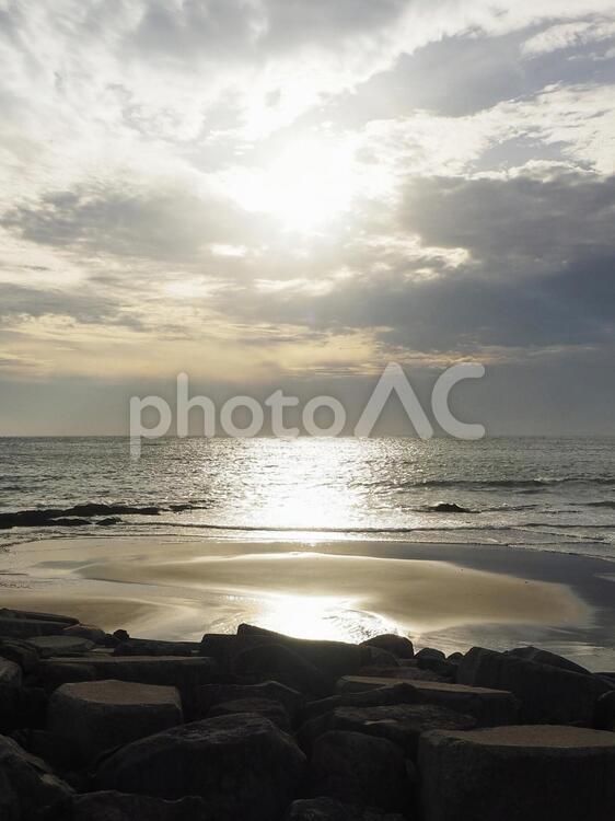 台湾富基漁港の夕方の海