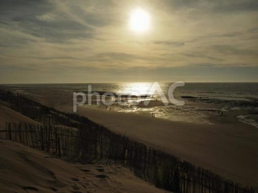 台湾桃園の觀音草漯沙丘、夕方の海岸