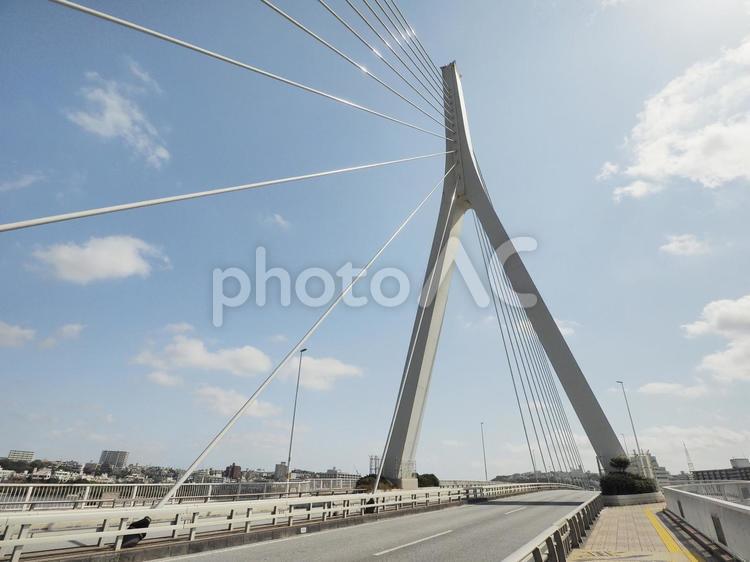 とよみ大橋（沖縄県豊見城市豊見城）