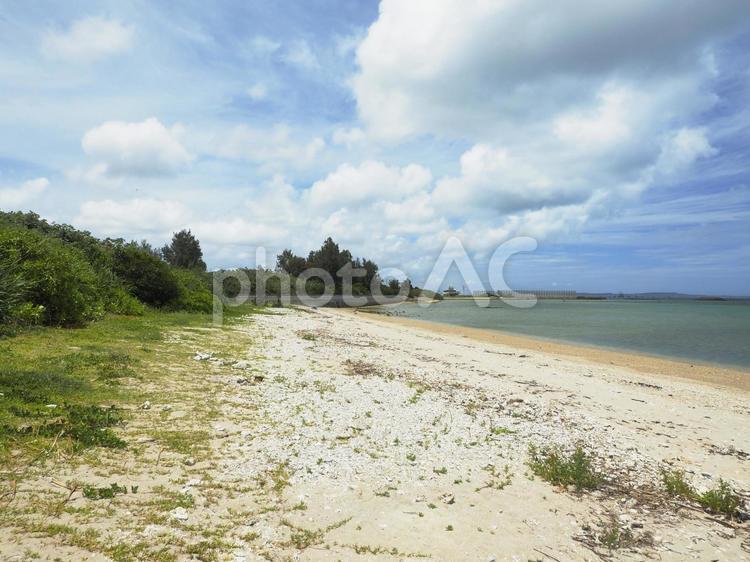 津覇ビーチ（沖縄県中頭郡中城村）