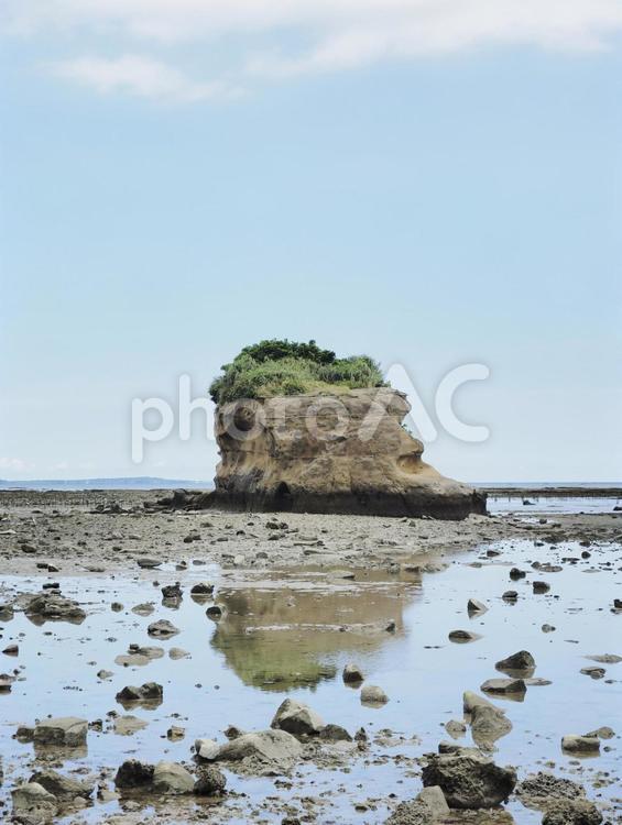 沖縄県総合運動公園前のビーチ（沖縄県沖縄市比屋根）