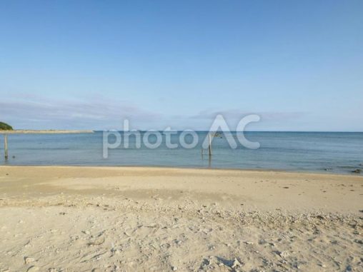 久手堅ビーチ(前ぬ浜）(沖縄県南城市知念)