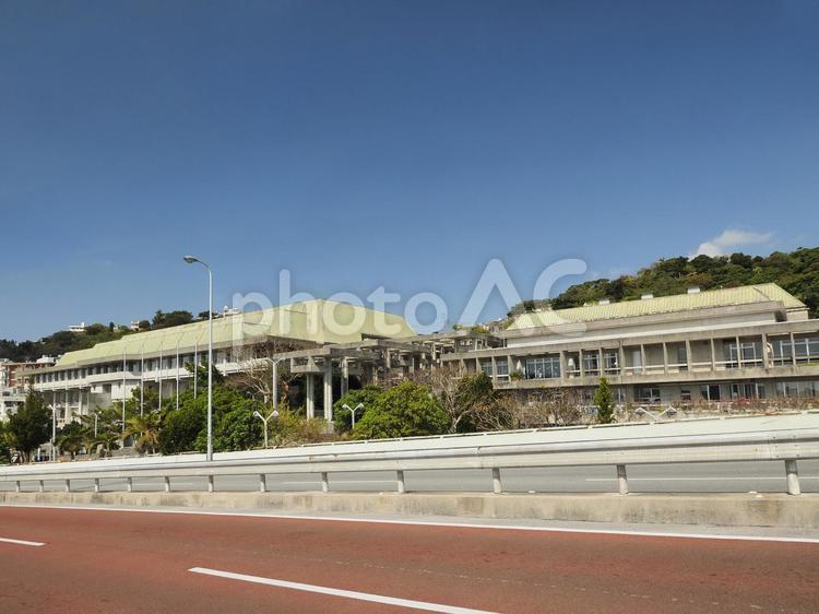 那覇市立体育館（沖縄県那覇市識名）