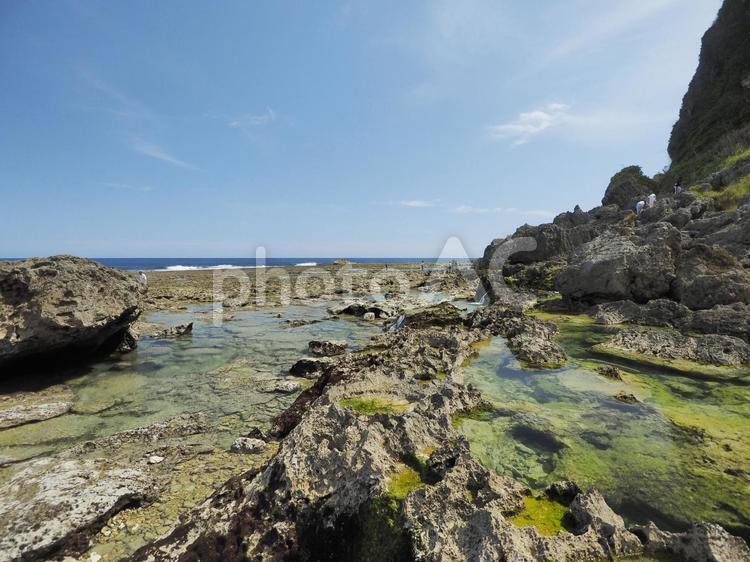 慶座絶壁（ギーザバンタ）(沖縄県八重瀬町)