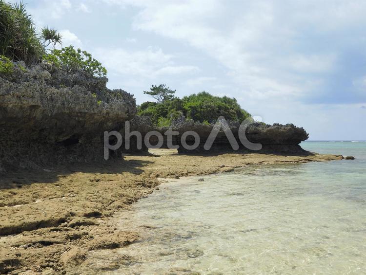 瀬良垣の浜(沖縄県恩納村瀬良垣)