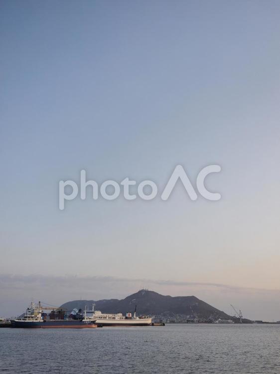 夕方の函館山（北海道函館市）