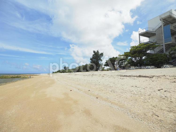 中城モール裏ビーチ(沖縄県中頭郡中城村久場）