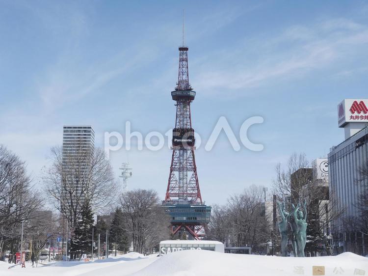 さっぽろテレビ塔と青空（北海道札幌市）
