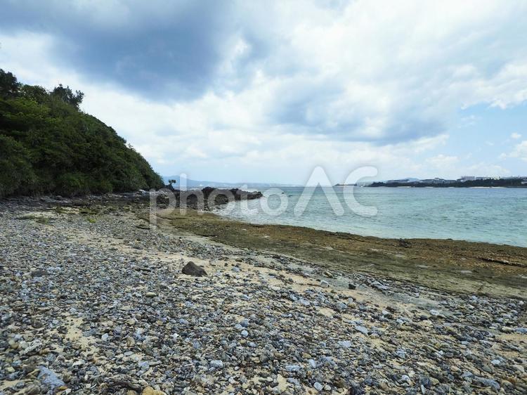 恩納村の海(沖縄県恩納村安富祖)