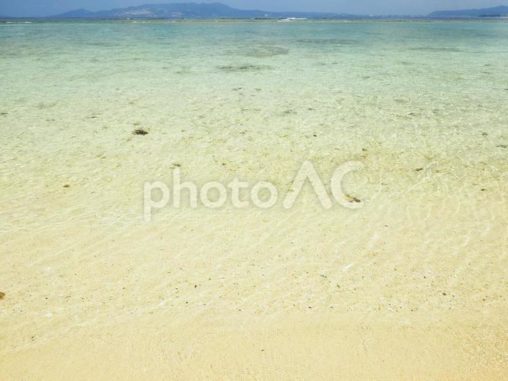 波打ち際_ダイヤモンドビーチ(沖縄県恩納村瀬良垣)