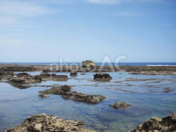 慶座絶壁（ギーザバンタ）(沖縄県八重瀬町)