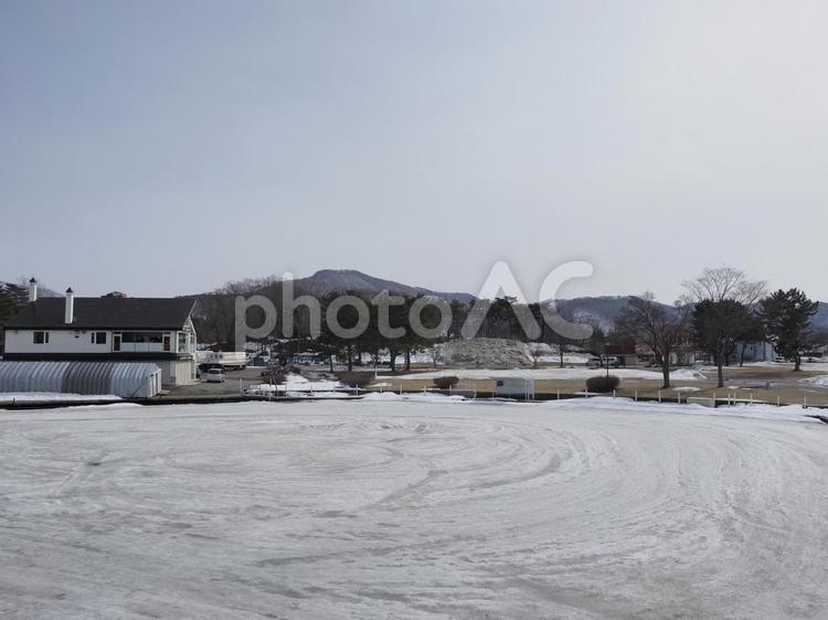 大沼国定公園と冬の青空（北海道大沼市）