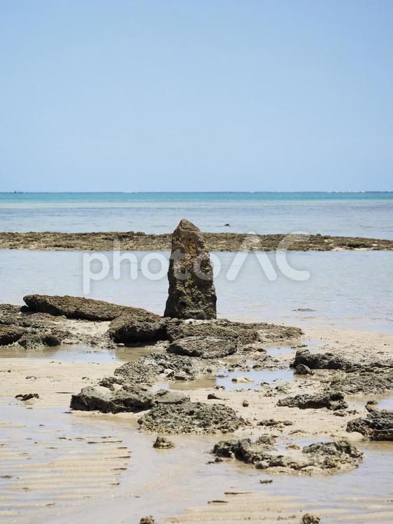 ヤハラヅカサ_百名ビーチ(沖縄県南城市玉城百名)