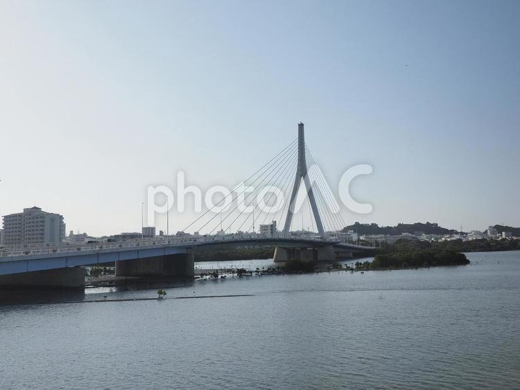 とよみ大橋（沖縄県豊見城市）