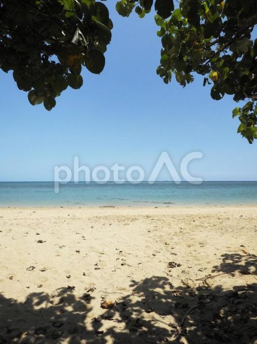 百名ビーチ(沖縄県南城市玉城百名)