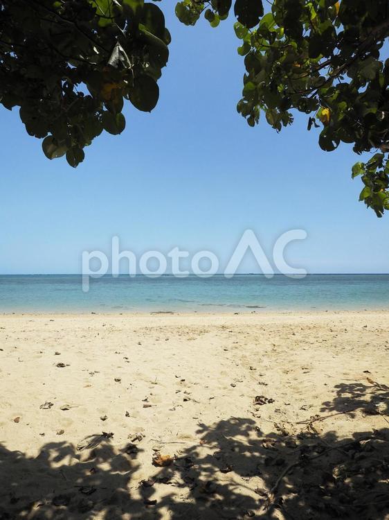 百名ビーチ(沖縄県南城市玉城百名)