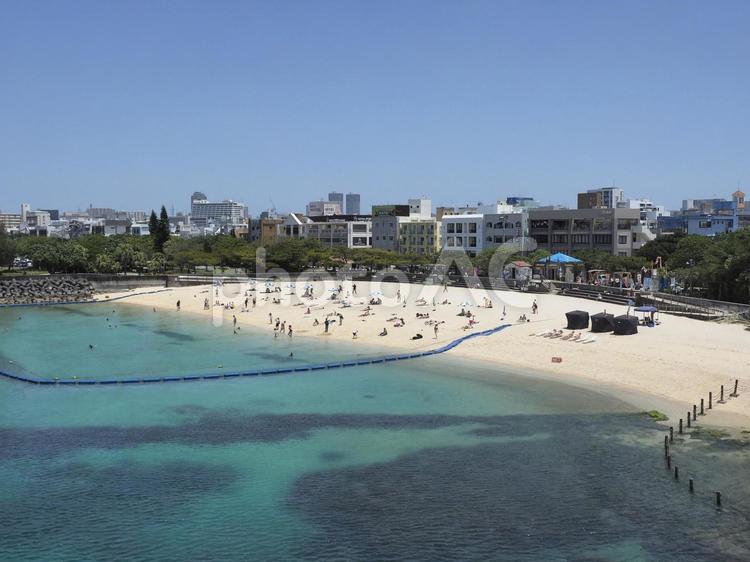 波之上ビーチ（沖縄県那覇市）