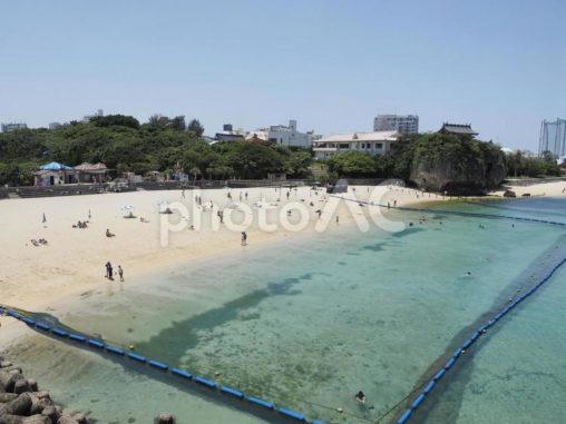 波之上ビーチ（沖縄県那覇市）