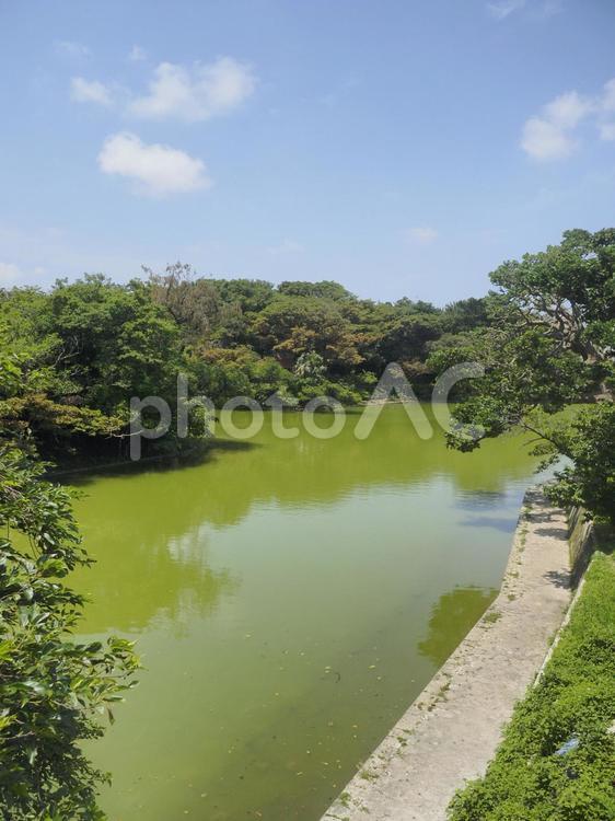 龍潭池（沖縄県那覇市首里）