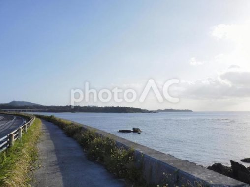 国道58号線からの海景（沖縄県名護市）