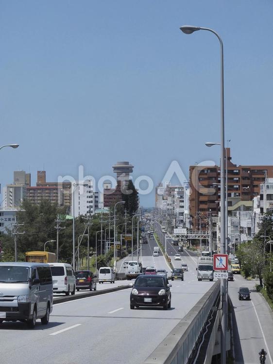 泊大橋からの港町（沖縄県那覇市）