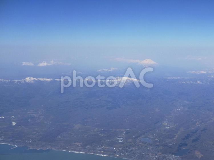 白老町と羊蹄山〔空撮〕（北海道）