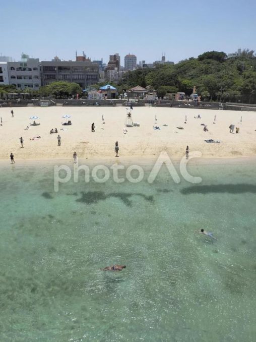 波之上ビーチ（沖縄県那覇市）