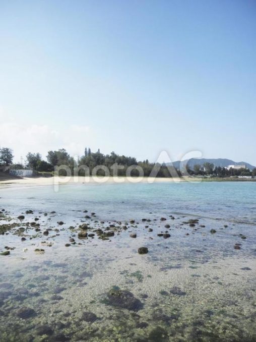 石川海岸（沖縄県うるま市）