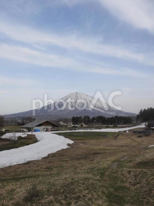 羊蹄山と倶知安町〔蝦夷富士〕（北海道）