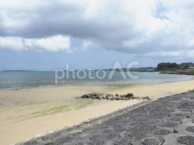 具志川ビーチ（沖縄県うるま市）