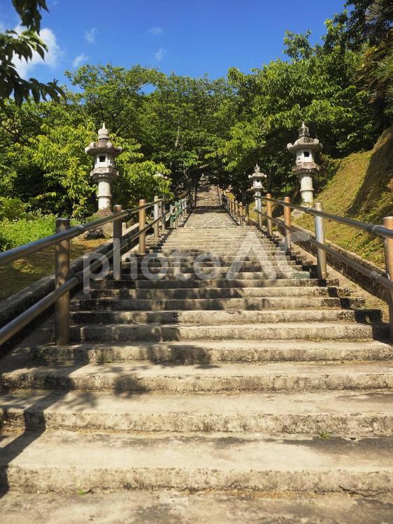 名護城公園の階段（沖縄県名護市）