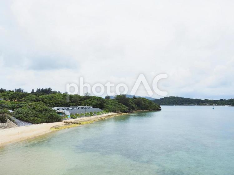 古宇利大橋南詰展望所の砂浜