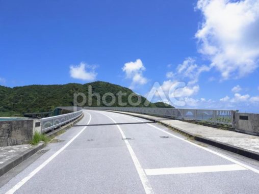 阿嘉大橋の入り口（沖縄県座間味村）