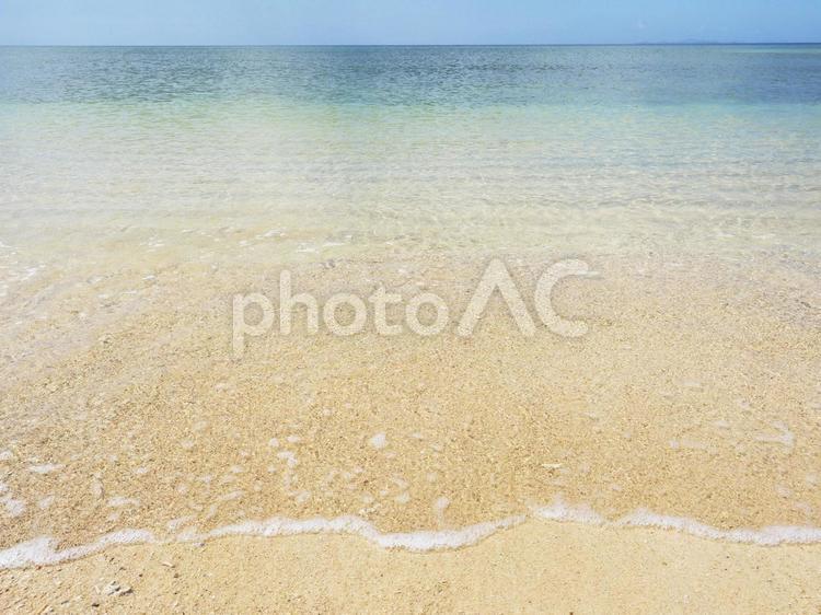 砂浜の波打ち際