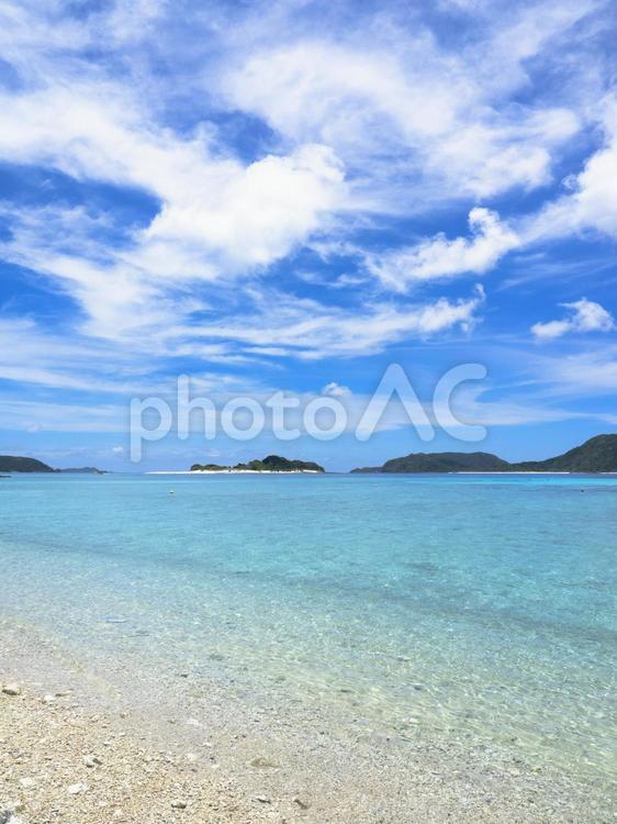 エメラルドグリーンの海（座間味島）