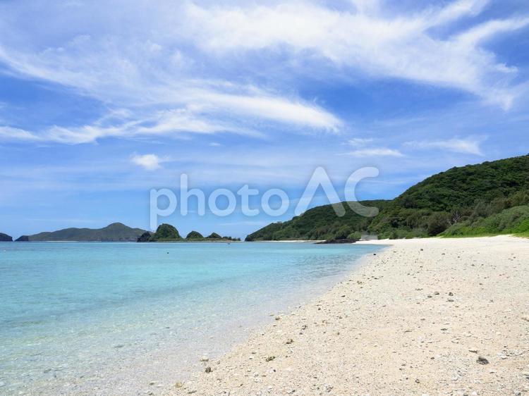 美しい海とビーチ（座間味島）